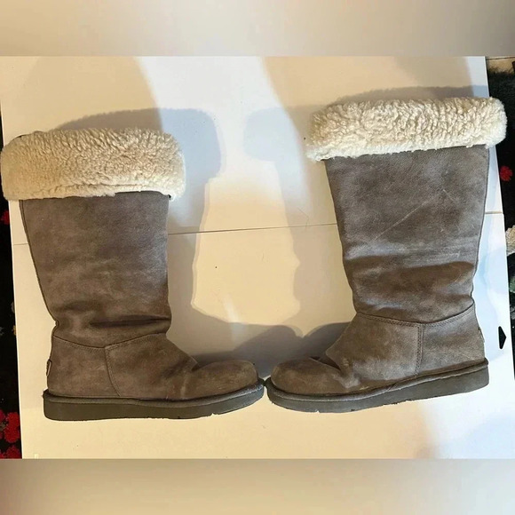 UGG Australia | 5163 Upside Shadow Grey Suede Lace up Boots | woman's size 8 - Picture 5 of 8